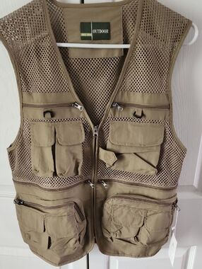 Outdoor Mesh Utility/Fishing Vest in Olive/Tan
